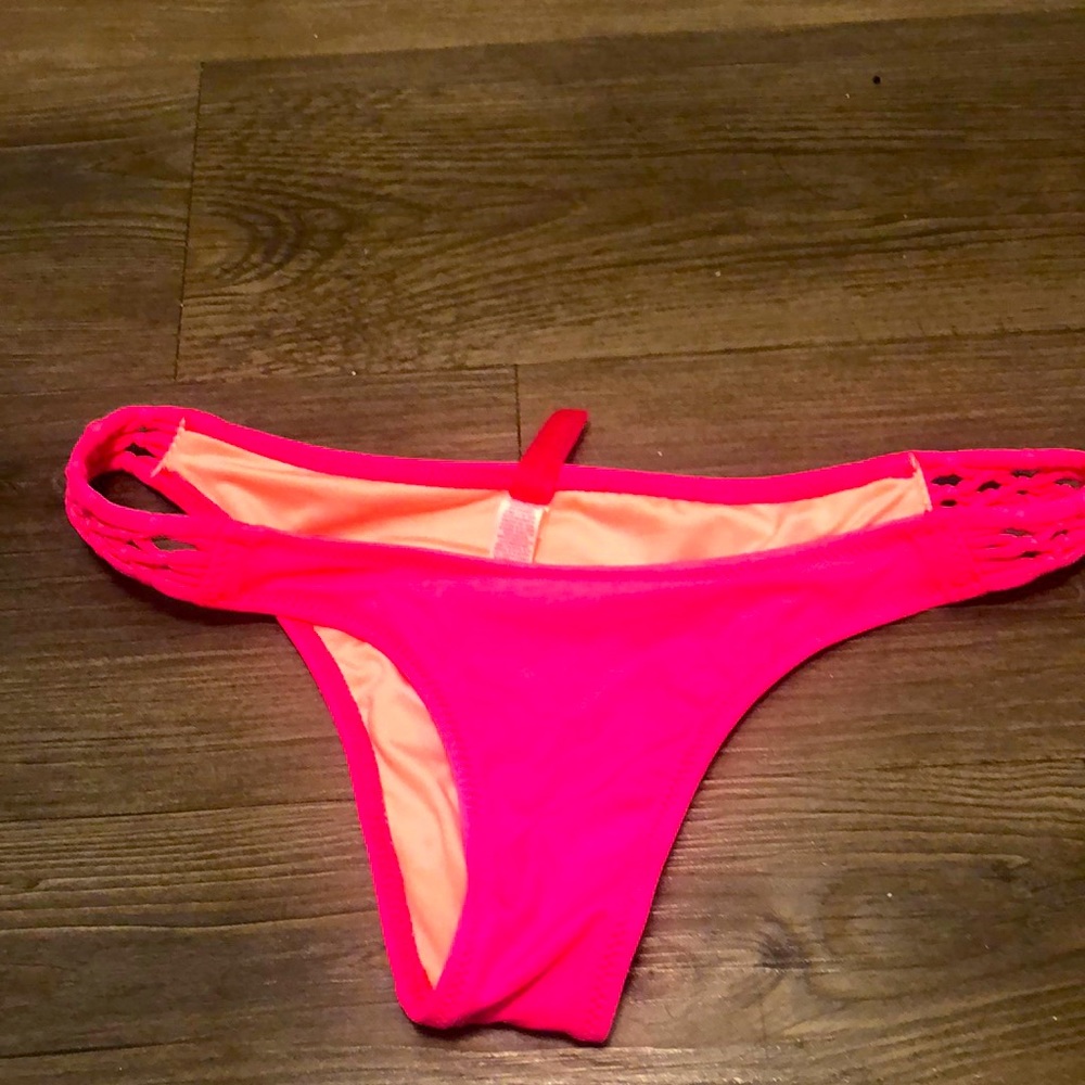 Victoria’s Secret Women’s Neon pink Patchwork Blanket Stitch Bikini Size SM